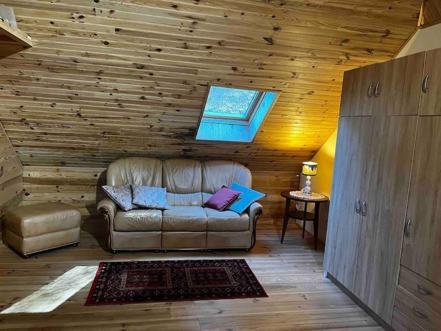Gite A La Ferme Au Coeur De L'Auvergne Saint-Hippolyte  Экстерьер фото