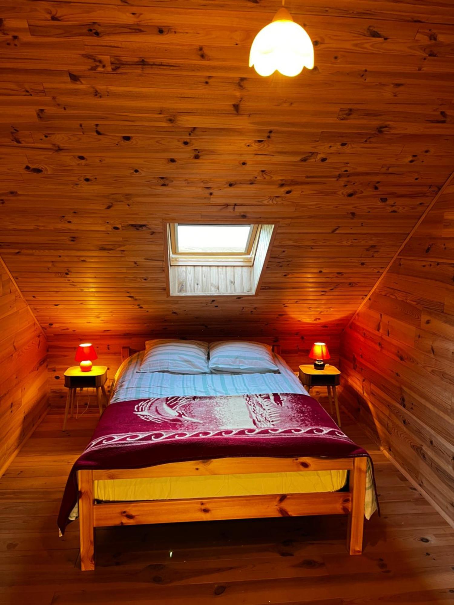 Gite A La Ferme Au Coeur De L'Auvergne Saint-Hippolyte  Экстерьер фото